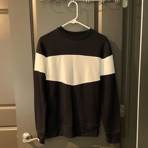 HM Black and White Strip Sweater. Never worn.